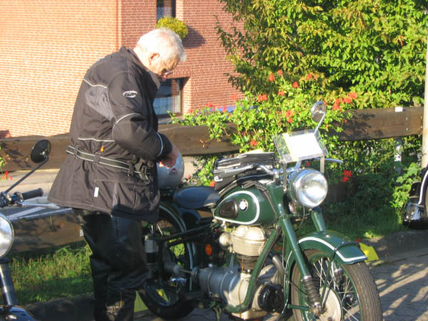 Vet06008