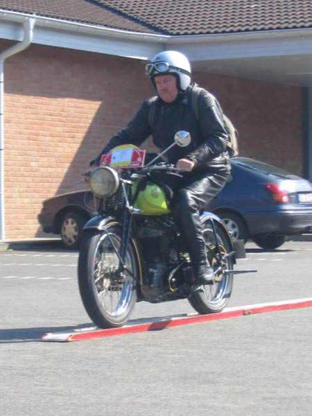 Vet06085