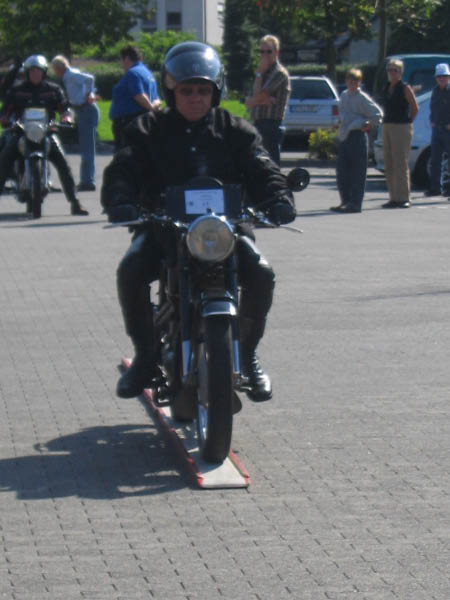 Vet06100